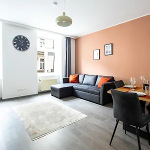 new-city-centre-apartment-with-a-c-great-location.vienna-besthotels.com/